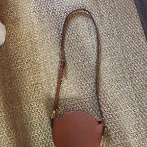 Crossbody purse